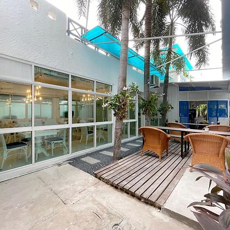 Baan Pattaya By Sabai Hotel Ngoại thất bức ảnh