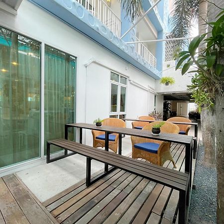 Baan Pattaya By Sabai Hotel Ngoại thất bức ảnh