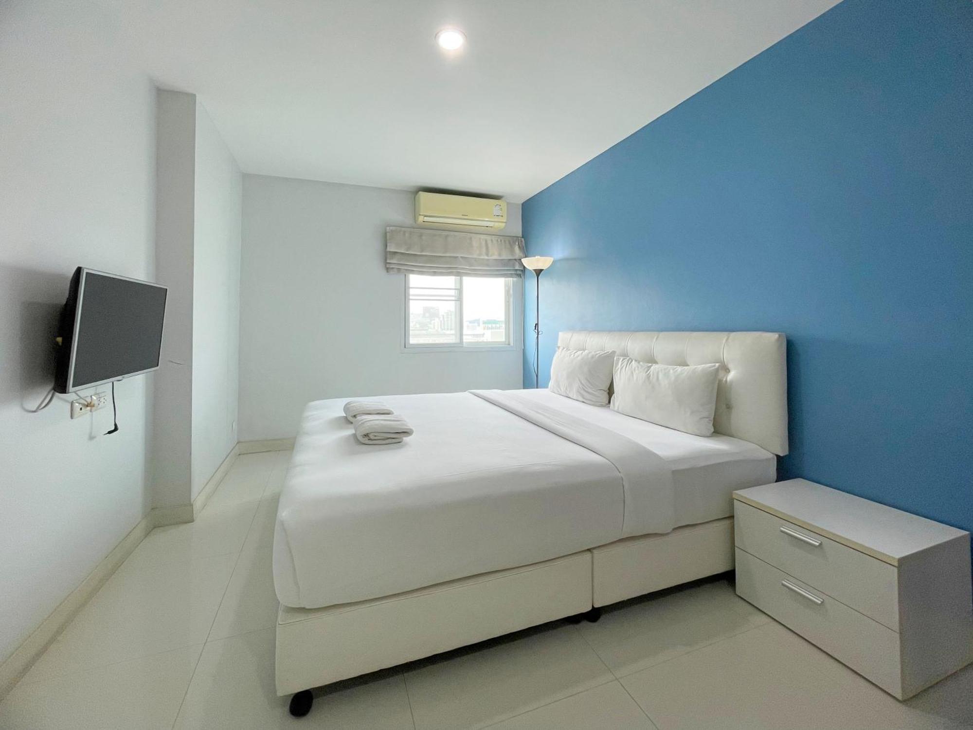 Baan Pattaya By Sabai Hotel Ngoại thất bức ảnh