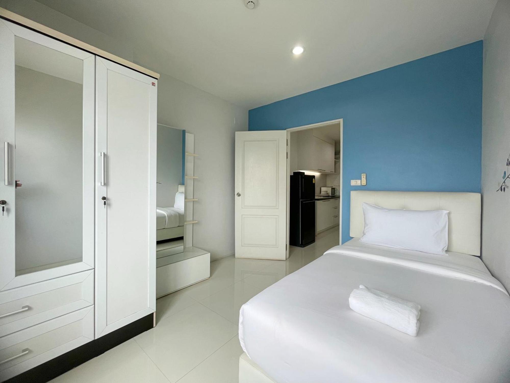 Baan Pattaya By Sabai Hotel Ngoại thất bức ảnh