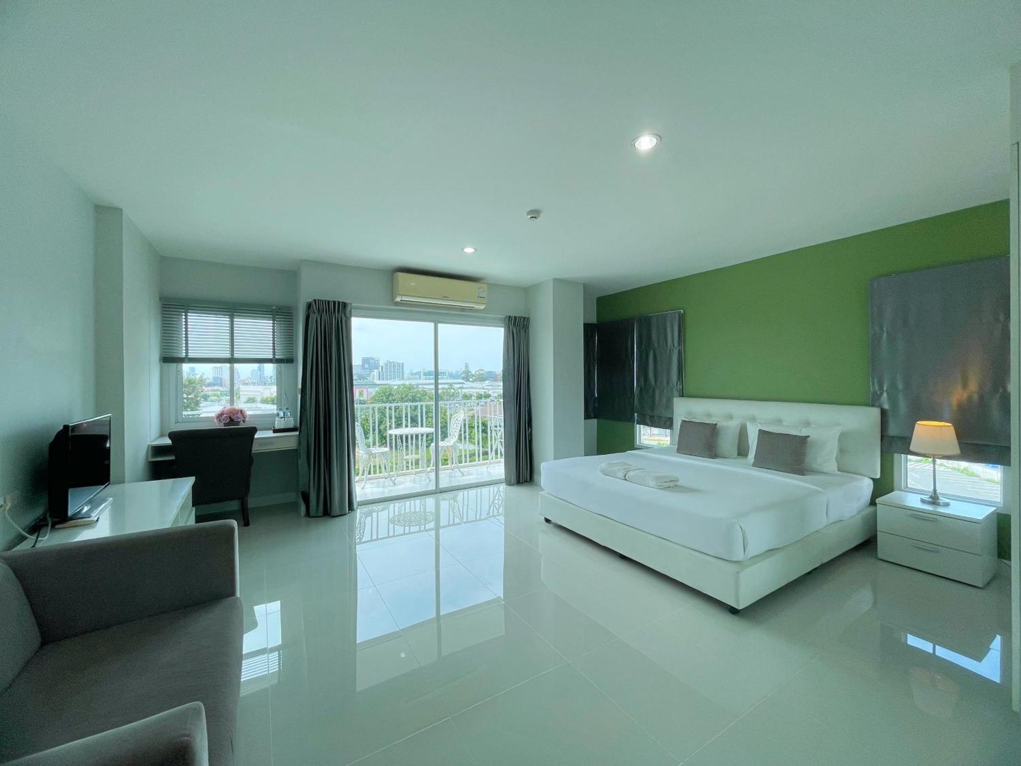 Baan Pattaya By Sabai Hotel Ngoại thất bức ảnh