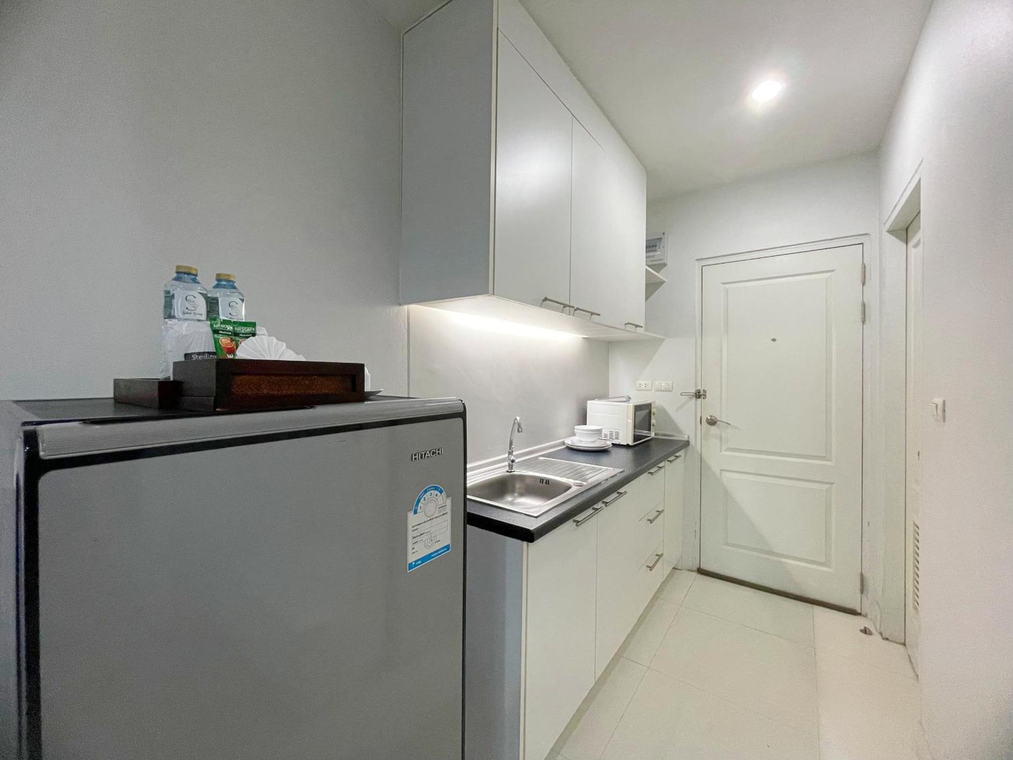 Baan Pattaya By Sabai Hotel Ngoại thất bức ảnh