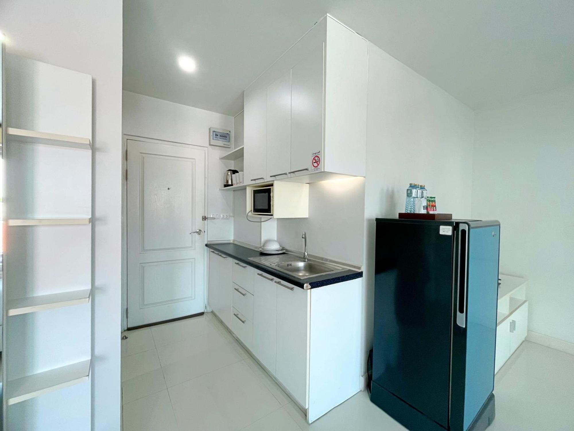 Baan Pattaya By Sabai Hotel Ngoại thất bức ảnh