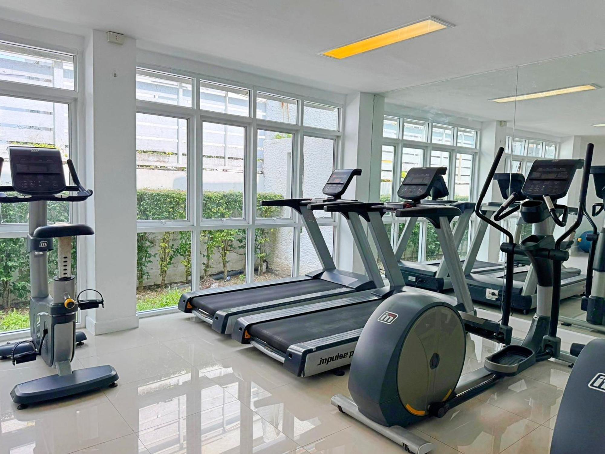 Baan Pattaya By Sabai Hotel Ngoại thất bức ảnh