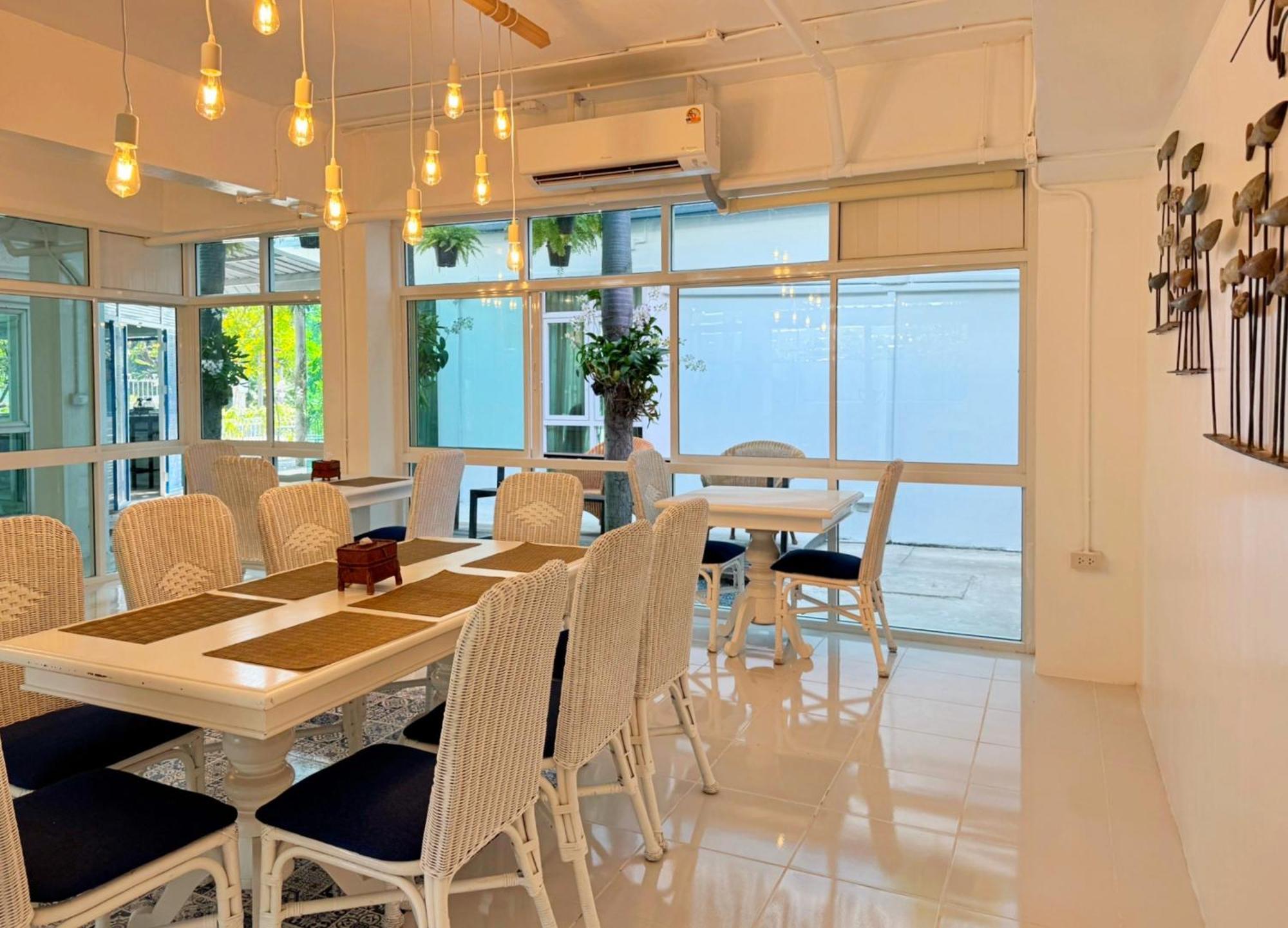 Baan Pattaya By Sabai Hotel Ngoại thất bức ảnh