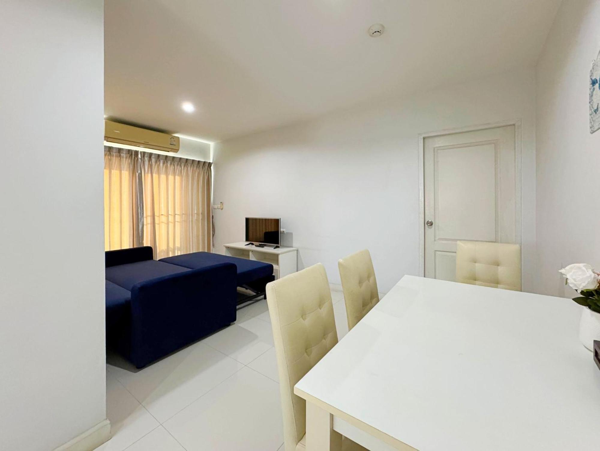 Baan Pattaya By Sabai Hotel Ngoại thất bức ảnh
