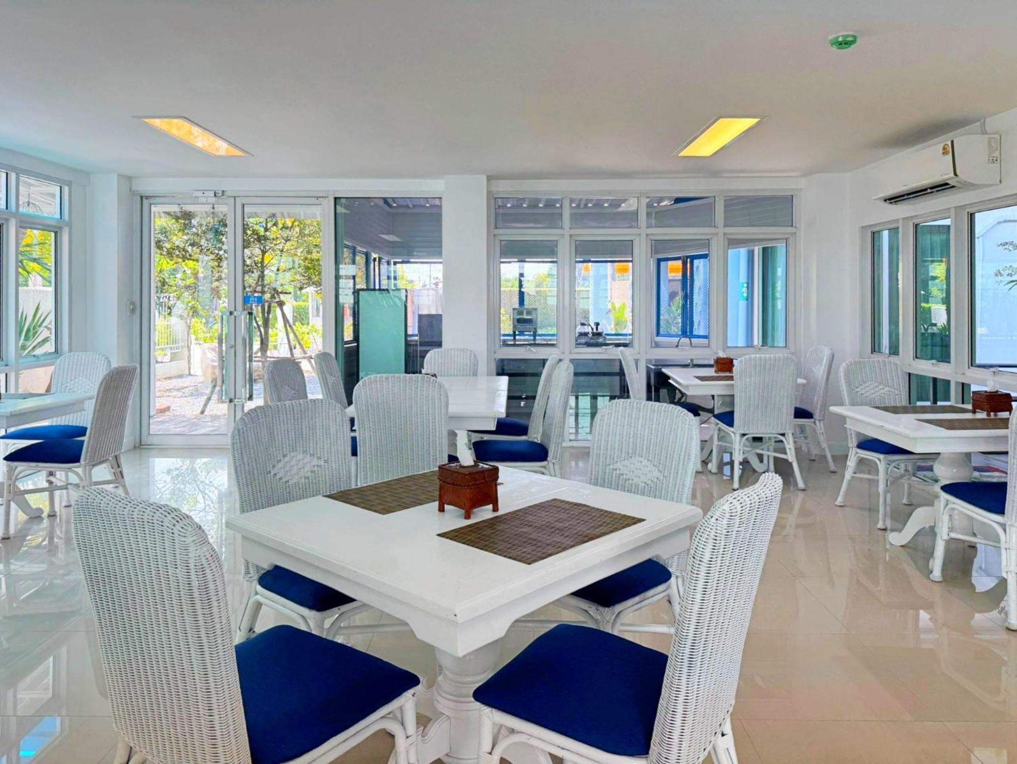 Baan Pattaya By Sabai Hotel Ngoại thất bức ảnh