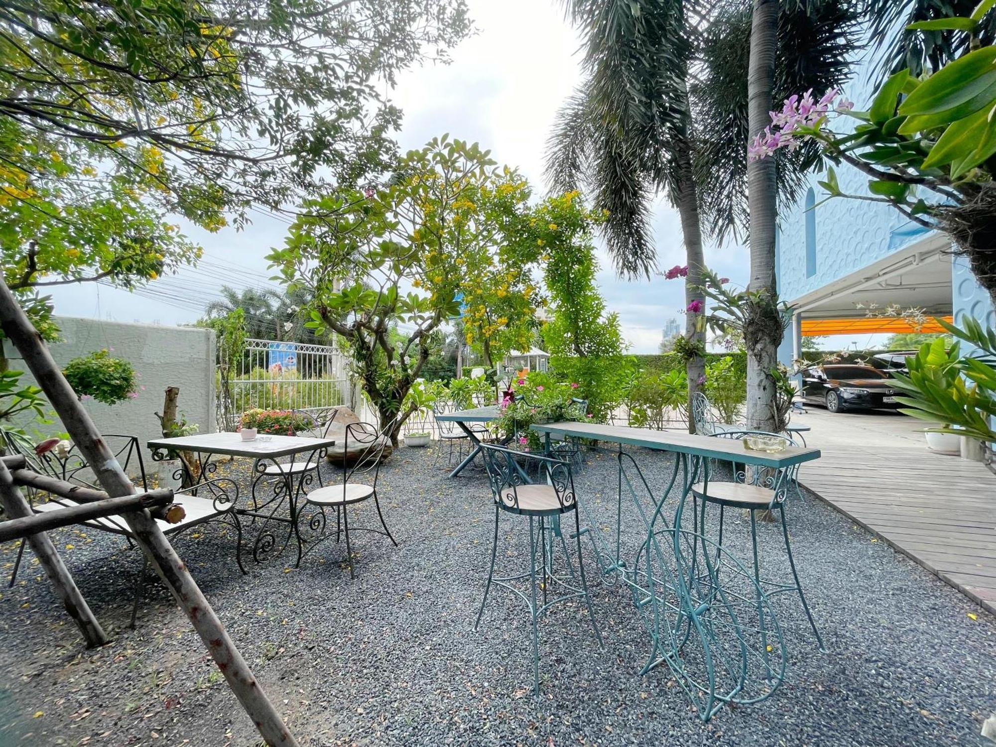 Baan Pattaya By Sabai Hotel Ngoại thất bức ảnh
